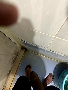 Snapshot of kissyou__89 chatting on 10.30.25 kissyou  89 online show from 10.30.25