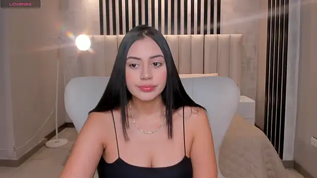 AmbarJames  online show from 04.22.26