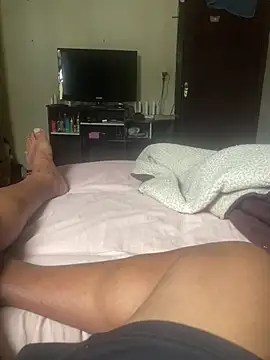 Snapshot of PIROCAGG21 chatting on 11.08.25 PIROCAGG21 online show from 11.08.25