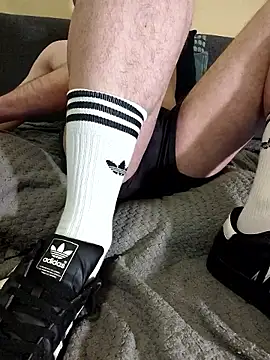 Snapshot of blue-moon23 chatting on 10.10.25 blue-moon23 online show from 10.10.25