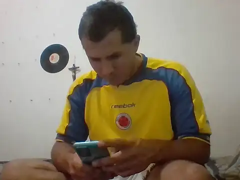 santiii   12 online show from 02.05.26