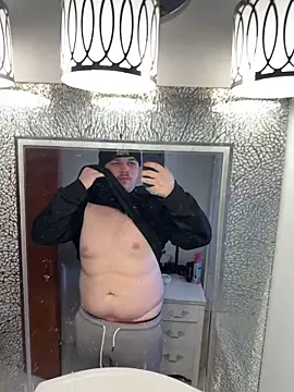 Snapshot of Bigboyballen chatting on 02.13.26 Bigboyballen online show from 02.13.26