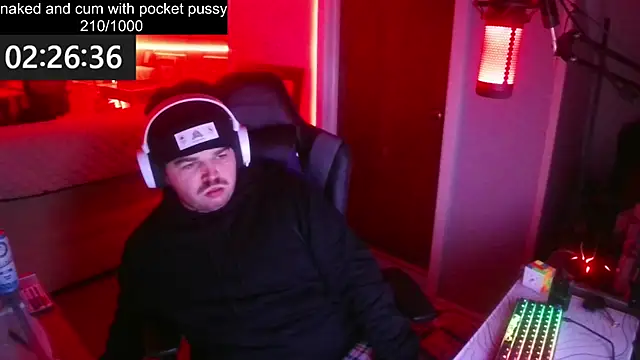 Snapshot of Bigboyballen chatting on 03.30.26 Bigboyballen online show from 03.30.26