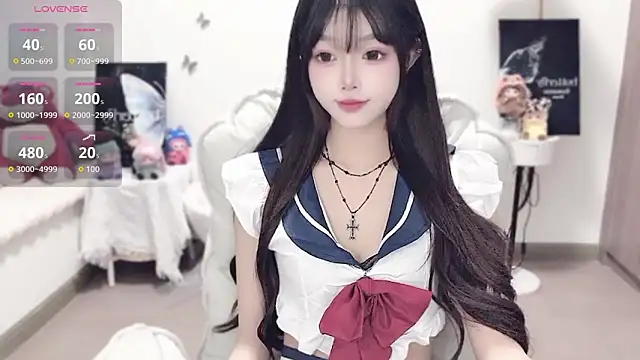 Snapshot of -EEBABY chatting on 10.18.25 -EEBABY online show from 10.18.25