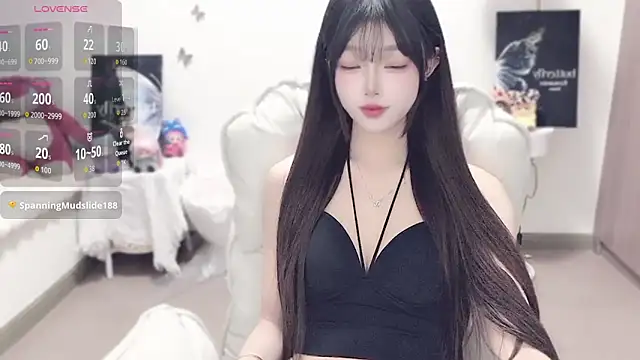 Snapshot of -EEBABY chatting on 11.09.25 -EEBABY online show from 11.09.25