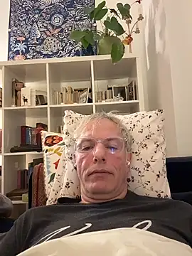 Snapshot of SexyLeon8 chatting on 01.06.26 SexyLeon8 online show from 01.06.26