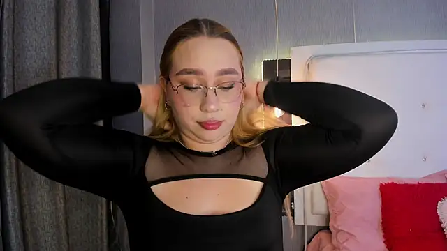 ximenanoah online show from 09.10.25