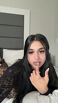 LilMisIndianx online show from 03.26.26
