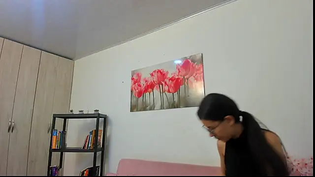 Snapshot of pinky_f00x chatting on 07.06.26 pinky f00x online show from 07.06.26