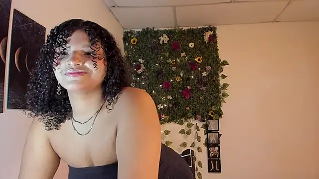 Snapshot of chloe_kisses chatting on 10.16.25 chloe kisses online show from 10.16.25