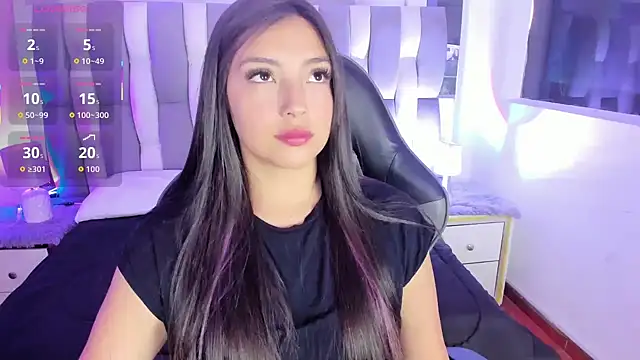 Snapshot of Adaara_Rey chatting on 10.14.25 Adaara Rey online show from 10.14.25