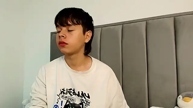 Snapshot of nico_leroy chatting on 09.20.25 nico leroy online show from 09.20.25