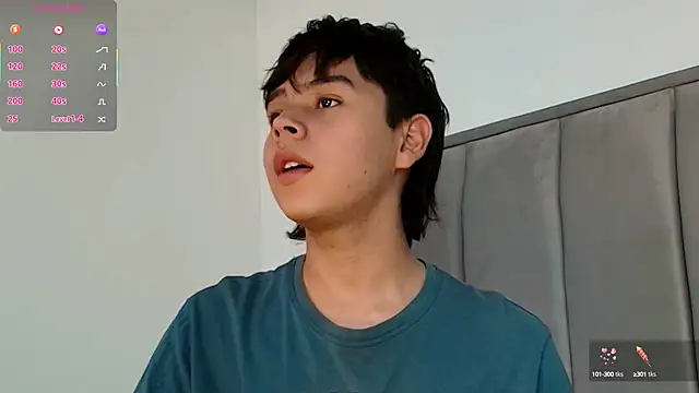 Snapshot of nico_leroy chatting on 10.02.25 nico leroy online show from 10.02.25