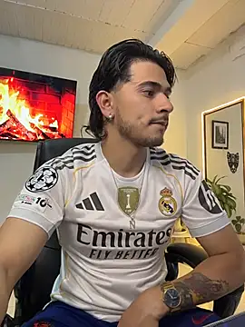 Elian savoy online show from 10.29.25