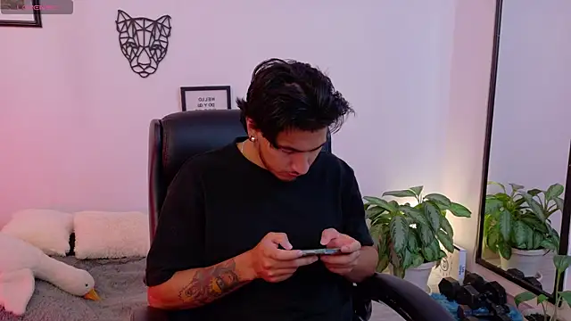 Elian savoy online show from 03.13.26