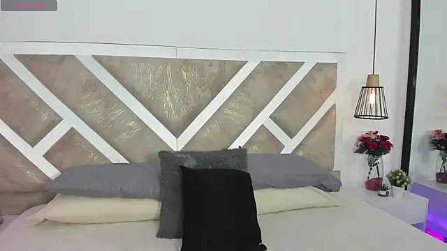 Snapshot of ximena_vasquez8 chatting on 05.14.26 ximena vasquez8 online show from 05.14.26