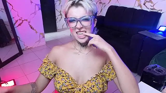 Rebeka-baker online show from 04.27.26