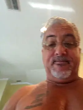 Snapshot of FlirtyOneForU chatting on 02.09.26 FlirtyOneForU online show from 02.09.26