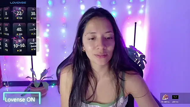 Snapshot of Sarasavage chatting on 01.15.26 Sarasavage online show from 01.15.26