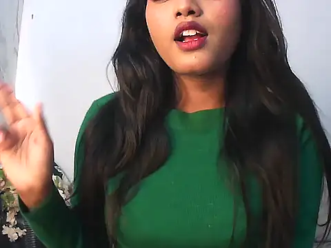 Snapshot of ANNU_ chatting on 11.13.25 ANNU online show from 11.13.25