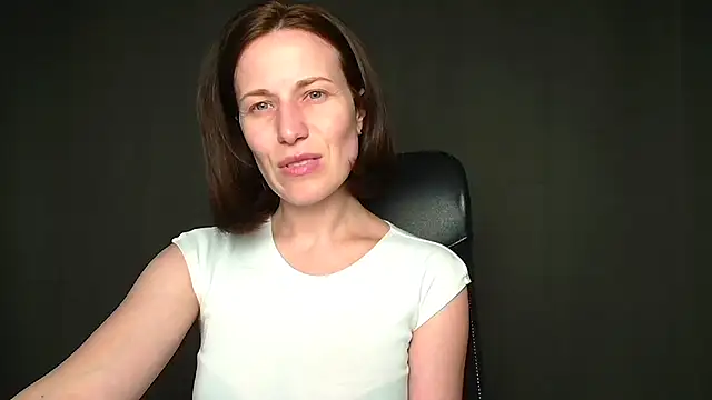 Kelly Kisss online show from 05.03.26