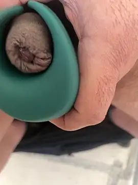 Snapshot of adam69uk chatting on 03.21.26 adam69uk online show from 03.21.26