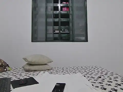 skinnylatino51 online show from 09.28.25