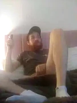 Snapshot of Skater1287 chatting on 10.12.25 Skater1287 online show from 10.12.25