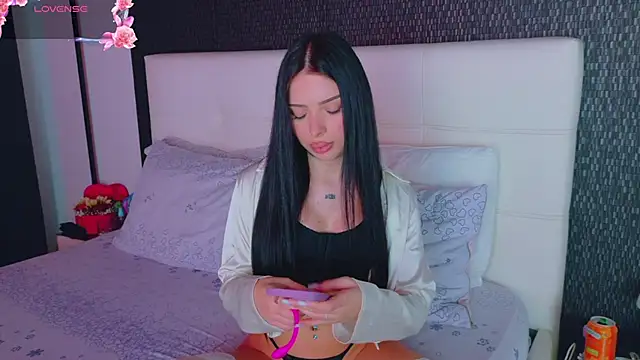 AshleyEttheenn online show from 02.20.26