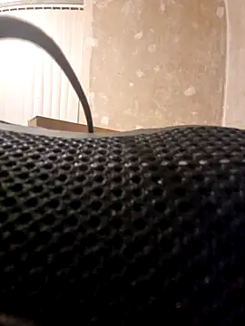 Snapshot of gazb90 chatting on 10.04.25 gazb90 online show from 10.04.25