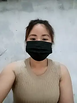 Snapshot of sia_143 chatting on 10.12.25 sia 143 online show from 10.12.25