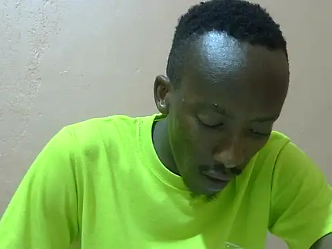 Snapshot of shadez94 chatting on 10.01.25 shadez94 online show from 10.01.25