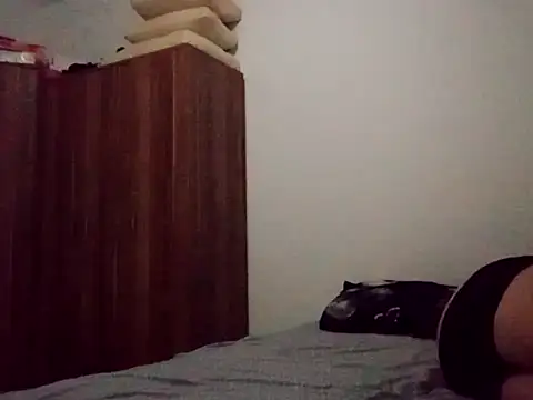 milf44milf online show from 09.20.25