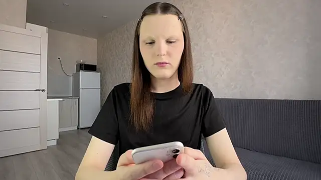 Snapshot of vertul1ana chatting on 06.23.26 vertul1ana online show from 06.23.26