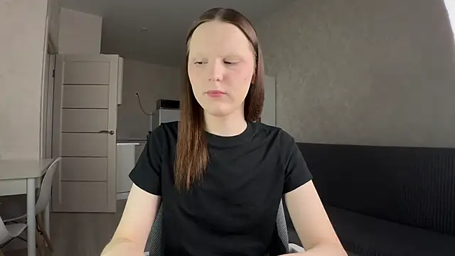 Snapshot of vertul1ana chatting on 06.25.26 vertul1ana online show from 06.25.26