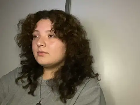 Solangerulo  online show from 02.15.26