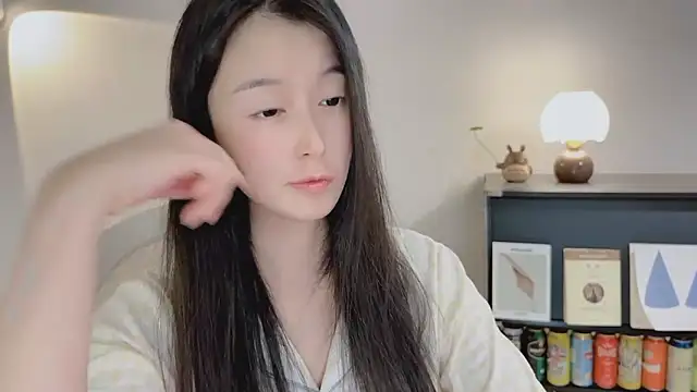 Onechestnut online show from 04.14.26