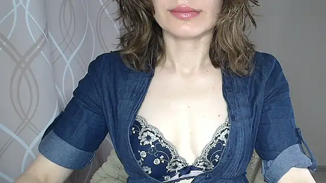 miss  Sophie online show from 08.04.26
