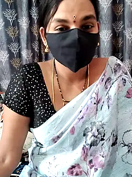 Snapshot of Lalitha-1995 chatting on 05.14.26 Lalitha-1995 online show from 05.14.26