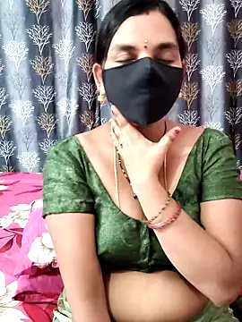 Snapshot of Lalitha-1995 chatting on 05.16.26 Lalitha-1995 online show from 05.16.26