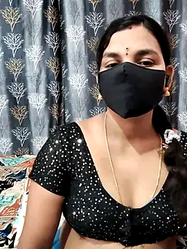 Snapshot of Lalitha-1995 chatting on 05.21.26 Lalitha-1995 online show from 05.21.26