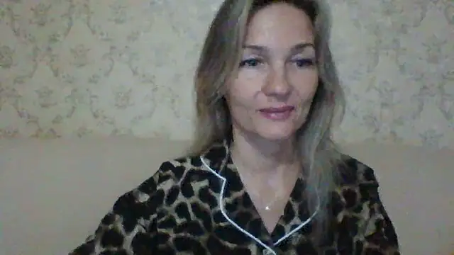 sweetriki online show from 10.26.25