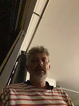 Snapshot of max219 chatting on 01.11.26 max219 online show from 01.11.26