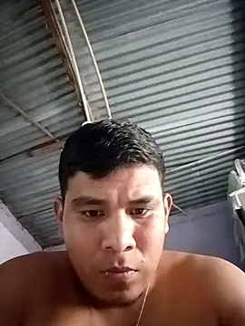 Snapshot of Oscariin96 chatting on 02.02.26 Oscariin96 online show from 02.02.26