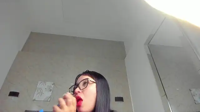 Lunaa bellaa online show from 04.22.26