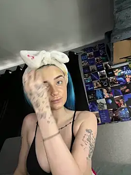 Bluetingx online show from 10.17.25