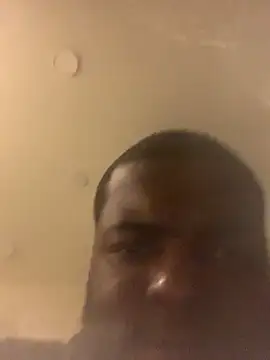 Snapshot of sneakdalink chatting on 02.01.26 sneakdalink online show from 02.01.26