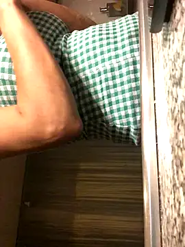 AlevNaz online show from 10.22.25