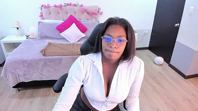 ebony fantasy2 online show from 10.28.25