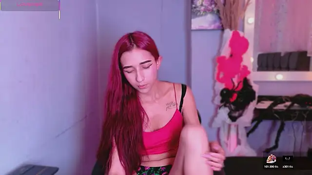 Snapshot of NataliaPrada_s chatting on 10.30.25 NataliaPrada s online show from 10.30.25